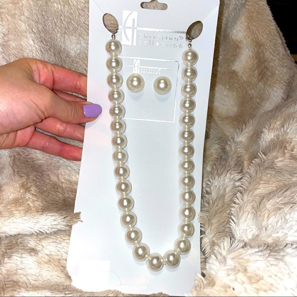 NWT! 2 PCS Necklace & Earring Set for formal, church, wedding, pearls costume